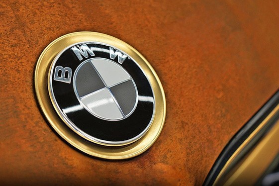 BMW i8 phong cach ri set khien dan choi 